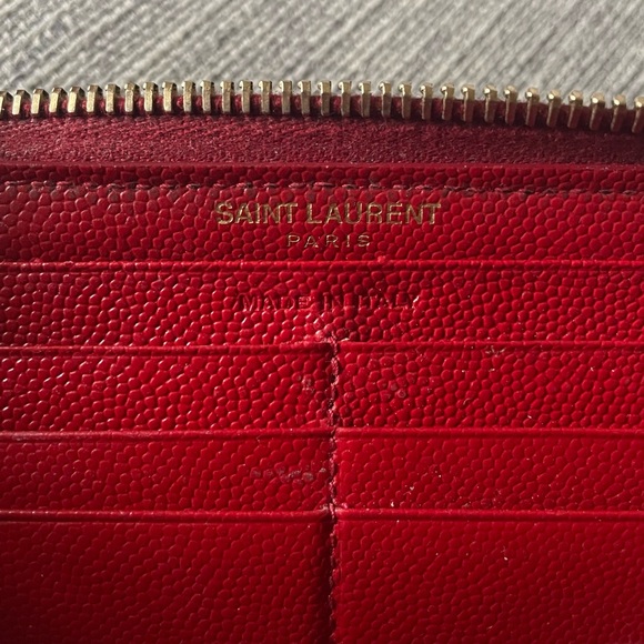 💯 Authentic YSL Chevron Pebble Leather Long Wallet - Picture 9 of 13